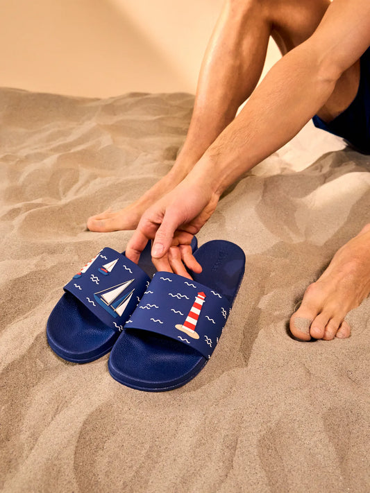 slides-sailboats-on-the-sea-28/2858ed49abbe2cb7e90a42ed118e361056f0e3cf