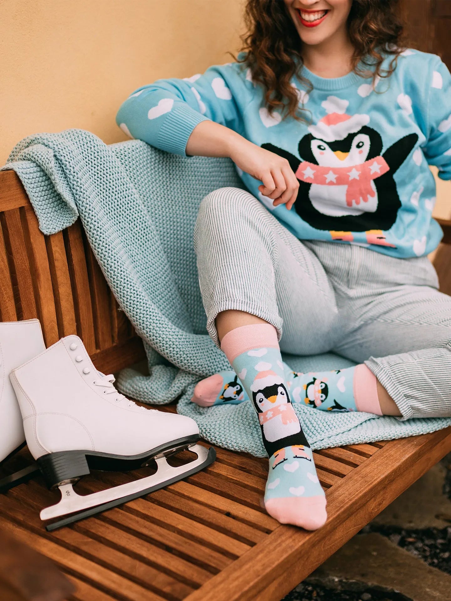 regular-socks-skating-penguin-02-b8/b8a9c11baf90e0ec9b291a8adfd2662ff71c2b31