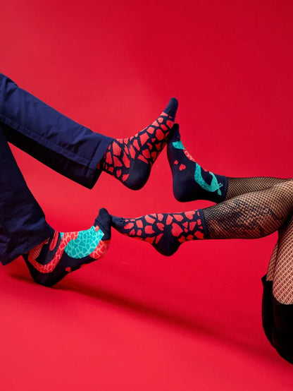 crew-socks-giraffes-on-a-date-43/430715a38e2970057d761a4dd903539eff93e6e0