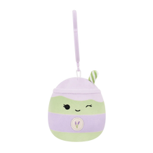 Squishmallows obesek za ključe Latchmi – sivkasta matcha latte, 9 cm