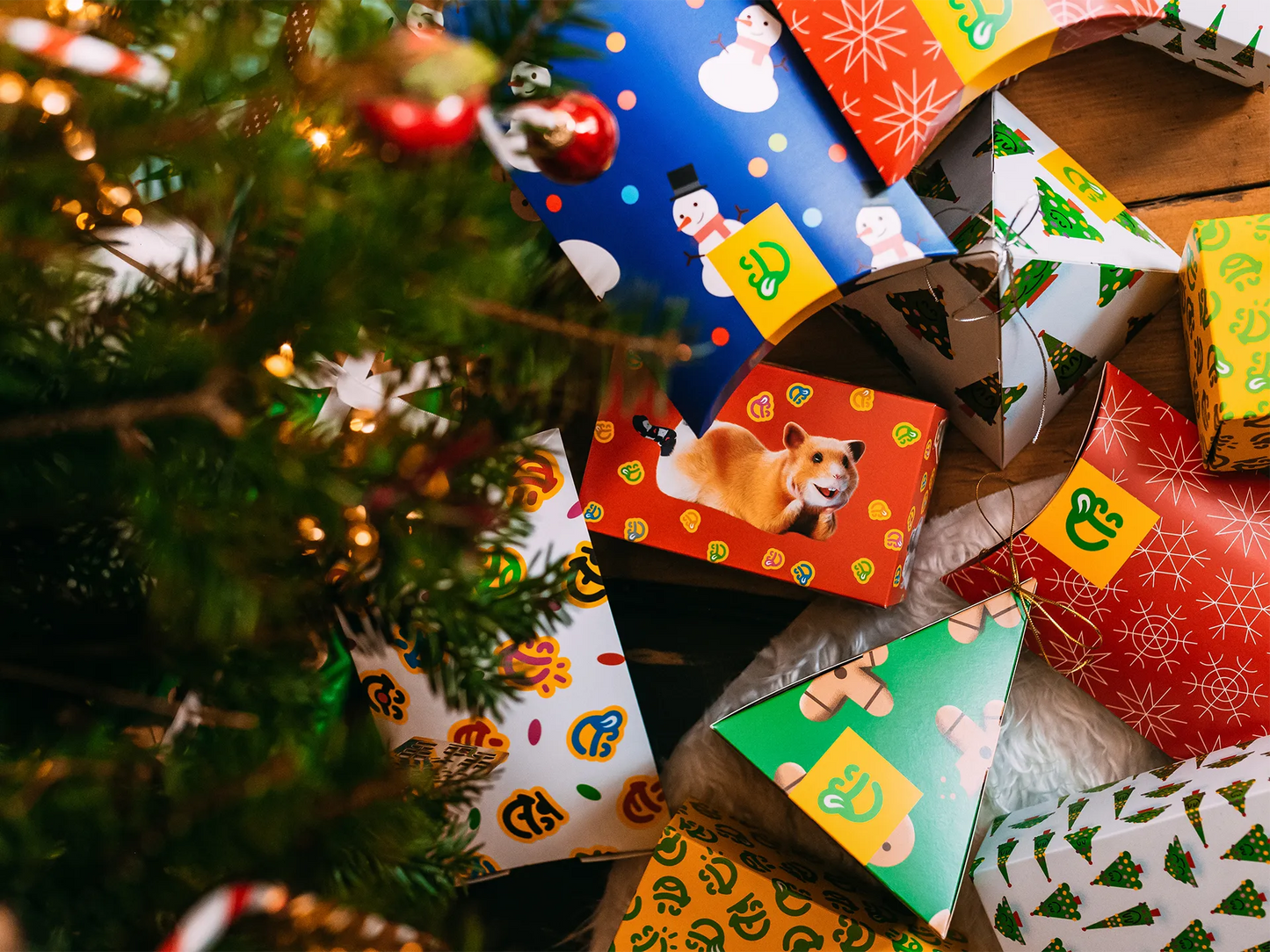 oval-gift-box-celebration-65/65abf96e08e30e5c2a7e4850ce4ac4a9b02d1833