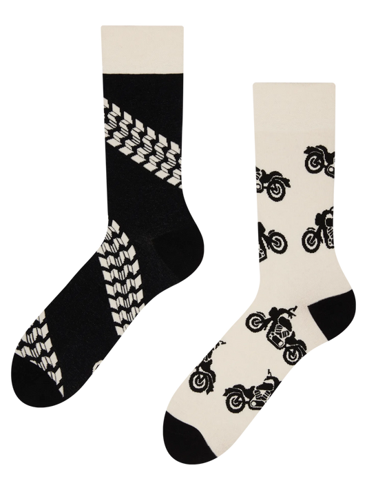 regular-socks-motorbike-02-d8/d8a22ed52ebf72993a2f2260890f3cf6bc4b745b