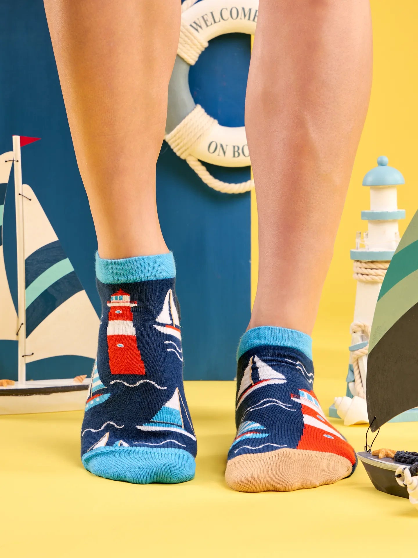 ankle-socks-lighthouse-sailboats-02-fa/facb4159a04ec2b9aeb912c48fcb178168215c56