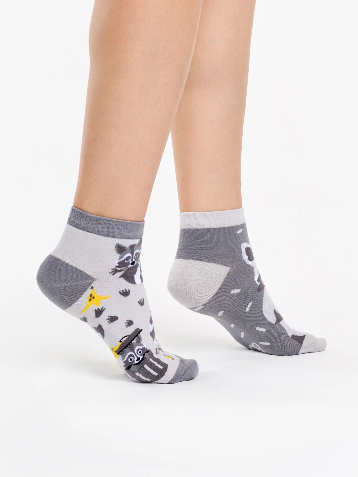 ankle-socks-racoon-02-b1/b143825a618cd8541d5c5adfc0dc439a74868b07