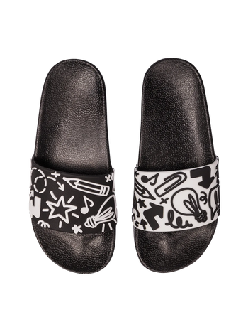 Živahni otroški natikači Čačke