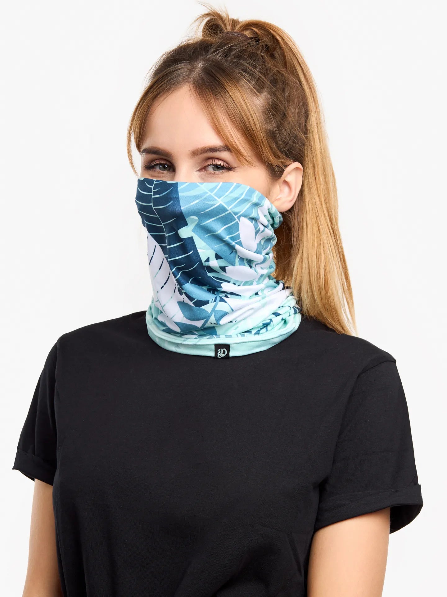 neck-warmer-blue-leaves-b6/b6efda43f14ff87141d2b668dd09876cb07df930