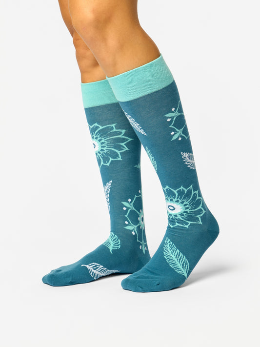 knee-high-socks-mandala-leaves-39/3935e1a0070c5a01d677a53f8b3fee74684b8190