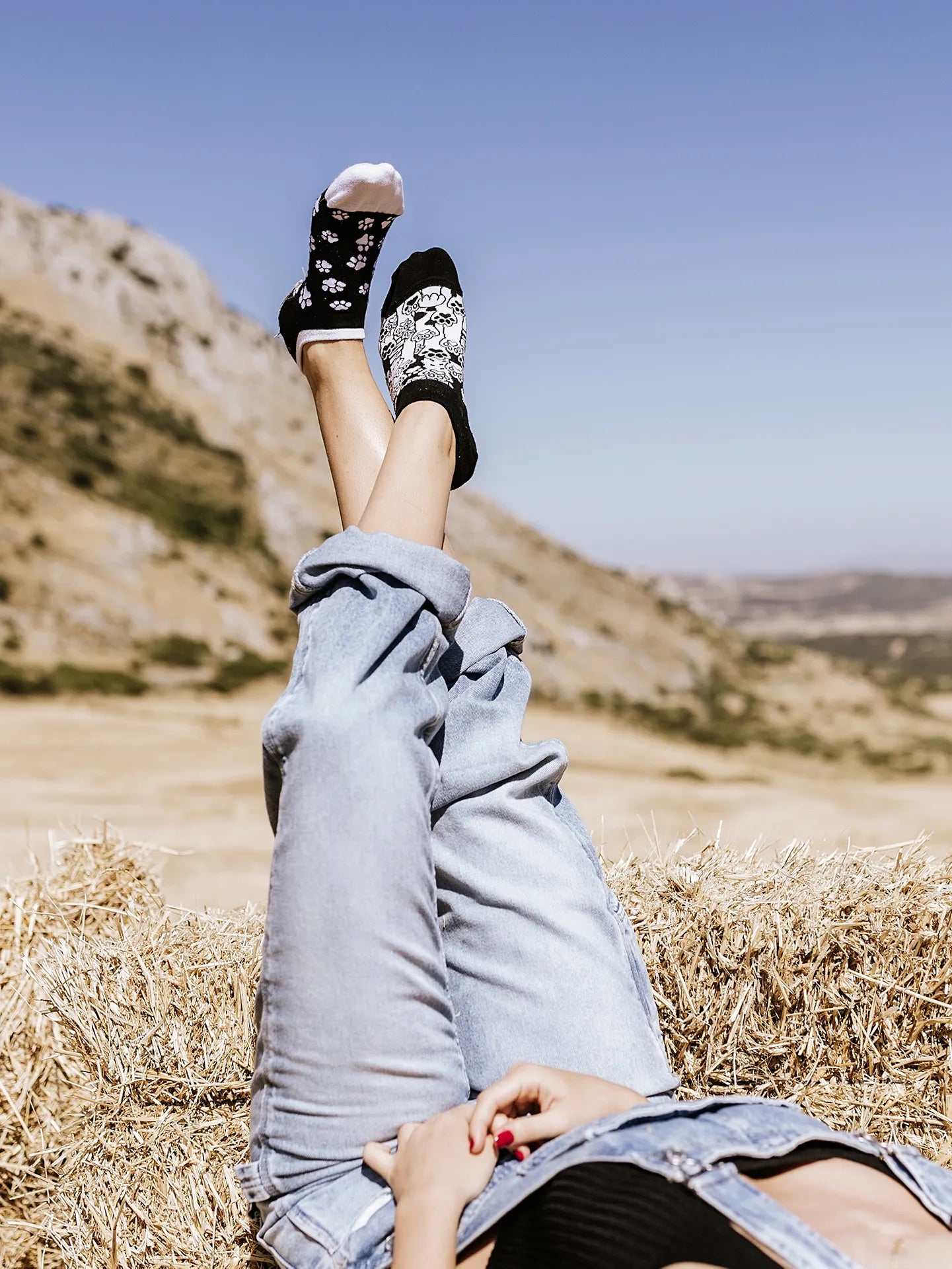 sneaker-socks-cat-paws-okt-8f/8f8bd1e168ac2e1aa26060de474542407d46ab45