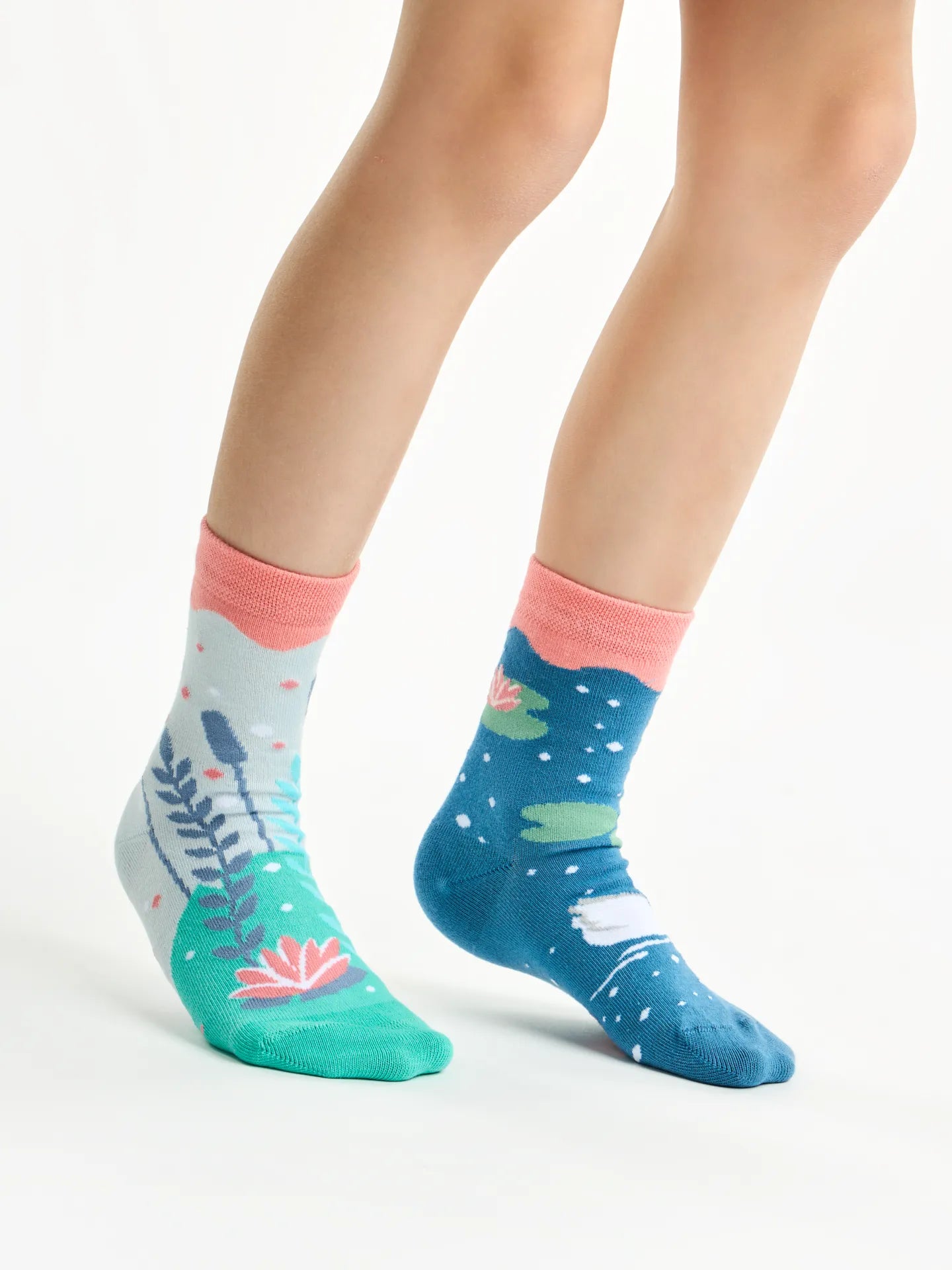 kids-socks-swans-1-49/49fe819f2d6a10ad7b3dbc72f797f5d6f86f9e96