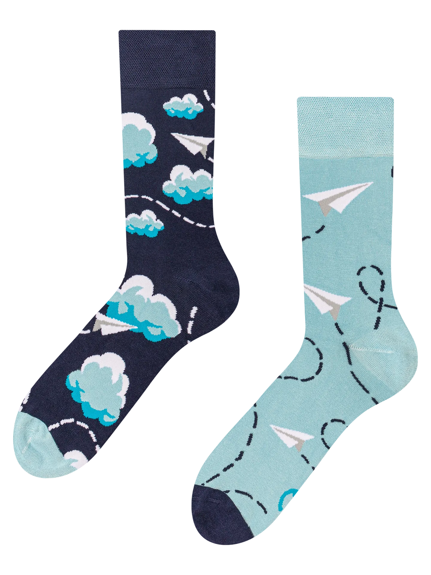 bamboo-regular-socks-paper-planes-clouds-okt-1-7b/7bab7de6cc9e1db9d0ed484c46ab56f82c94c340