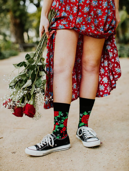 regular-socks-roses-ad/ad2c2957c87d4ae78b94d41123f8869f71f0bdd0