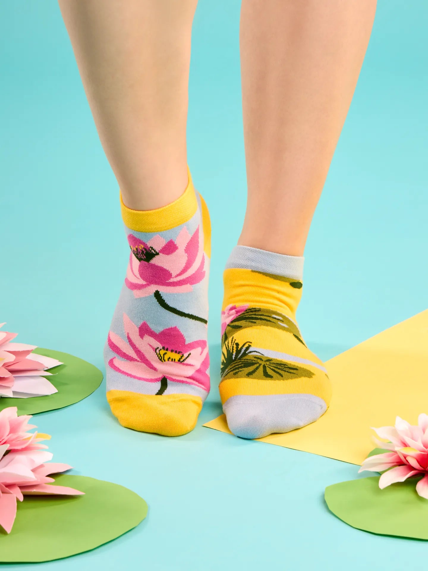 ankle-socks-water-lily-02-78/78c384275025412aaf6882b9f061475c1f83a8be