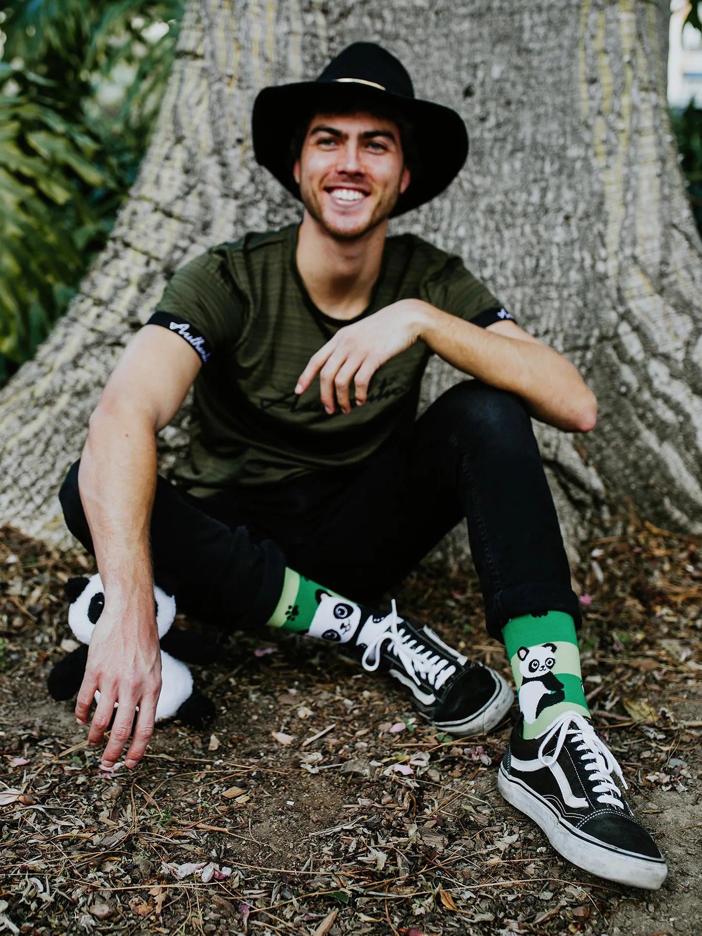 regular-socks-panda-stripes-02-69/691330ffcdbef3bda03bfce2ee9cc94a440e39ea