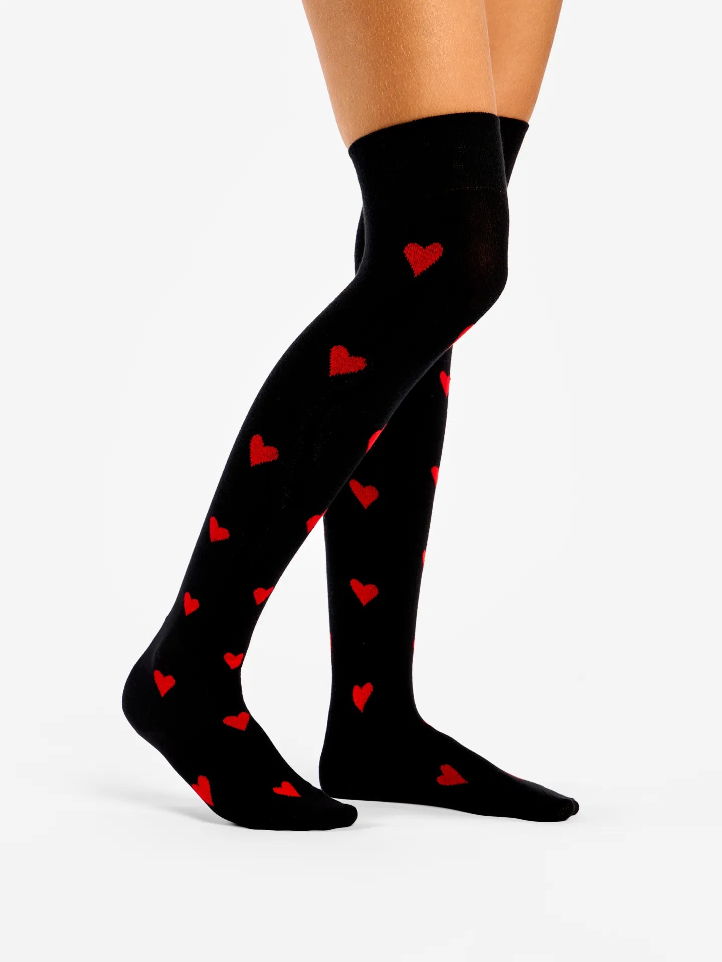 over-the-knee-socks-red-hearts-fa/face071b84e3c277008ace10793fec418dc81ae4