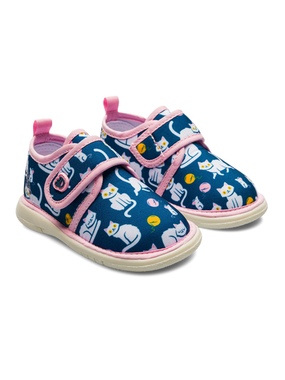 baby-slippers-playful-kitty-5b/5bf7eb53b0abb1627e1b492f2147a339cf5729aa