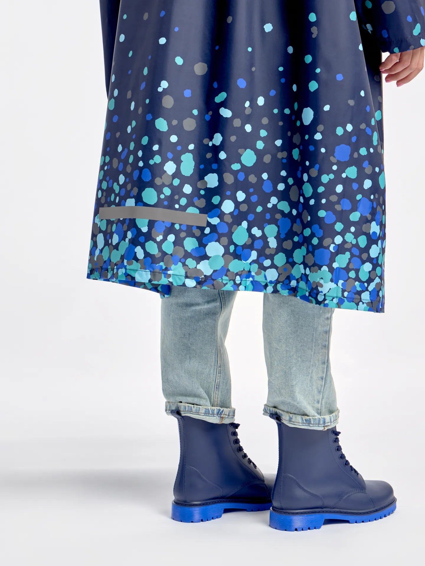 raincoat-raindrops-cb/cbdf09bbd46d1ff51cf34b27019428ceaf1e95b4