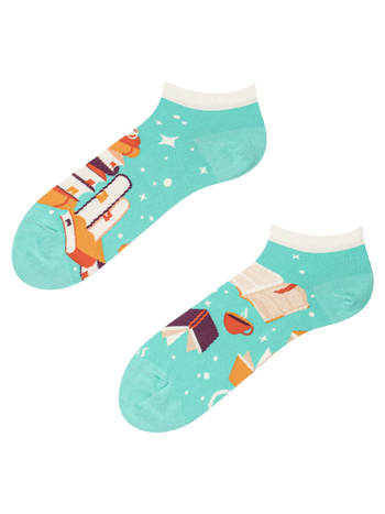 Živahne kratke nogavice Čarobne knjige