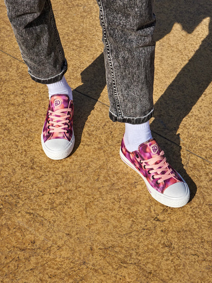 canvas-shoes-pink-camouflage-e2/e24e8b9a31242f90f67cb3e1741f79e74046deb0