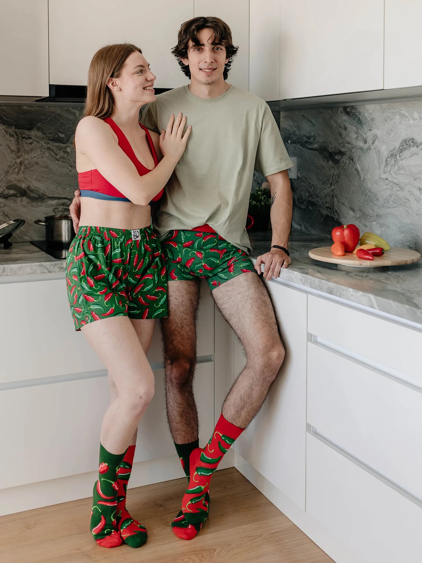 regular-socks-chili-peppers-02-e4/e4abe047d66364c8488d803ec8592e2c04b5aed0