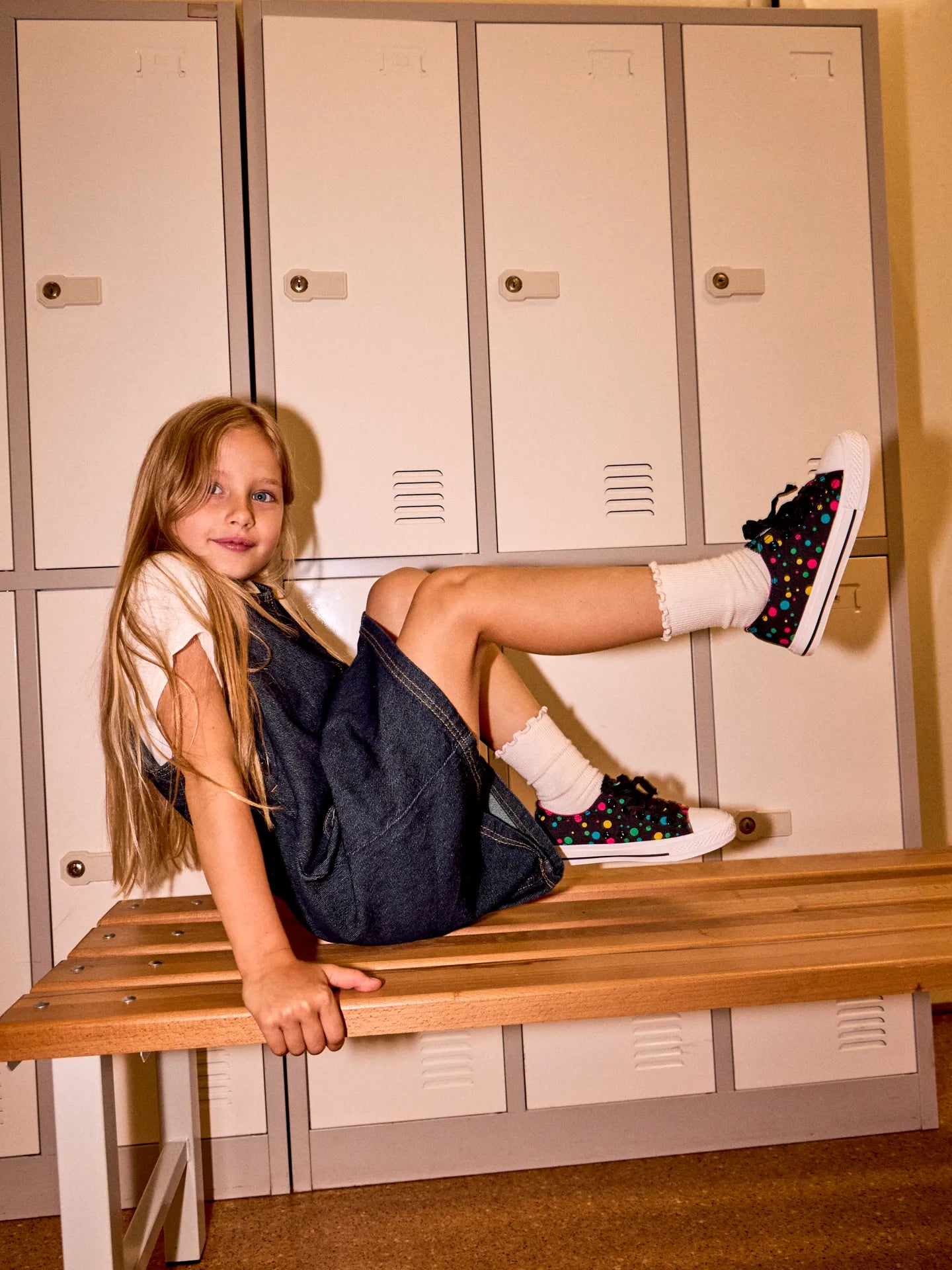 kids-canvas-shoes-neon-dots-fd/fd243b94ff5e5c26b90a021df6b4cc096150dec9