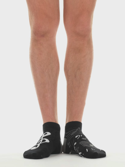 Živahne kratke nogavice Glasba