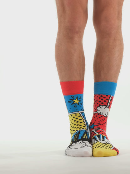 Živahne nogavice Barviti stripi